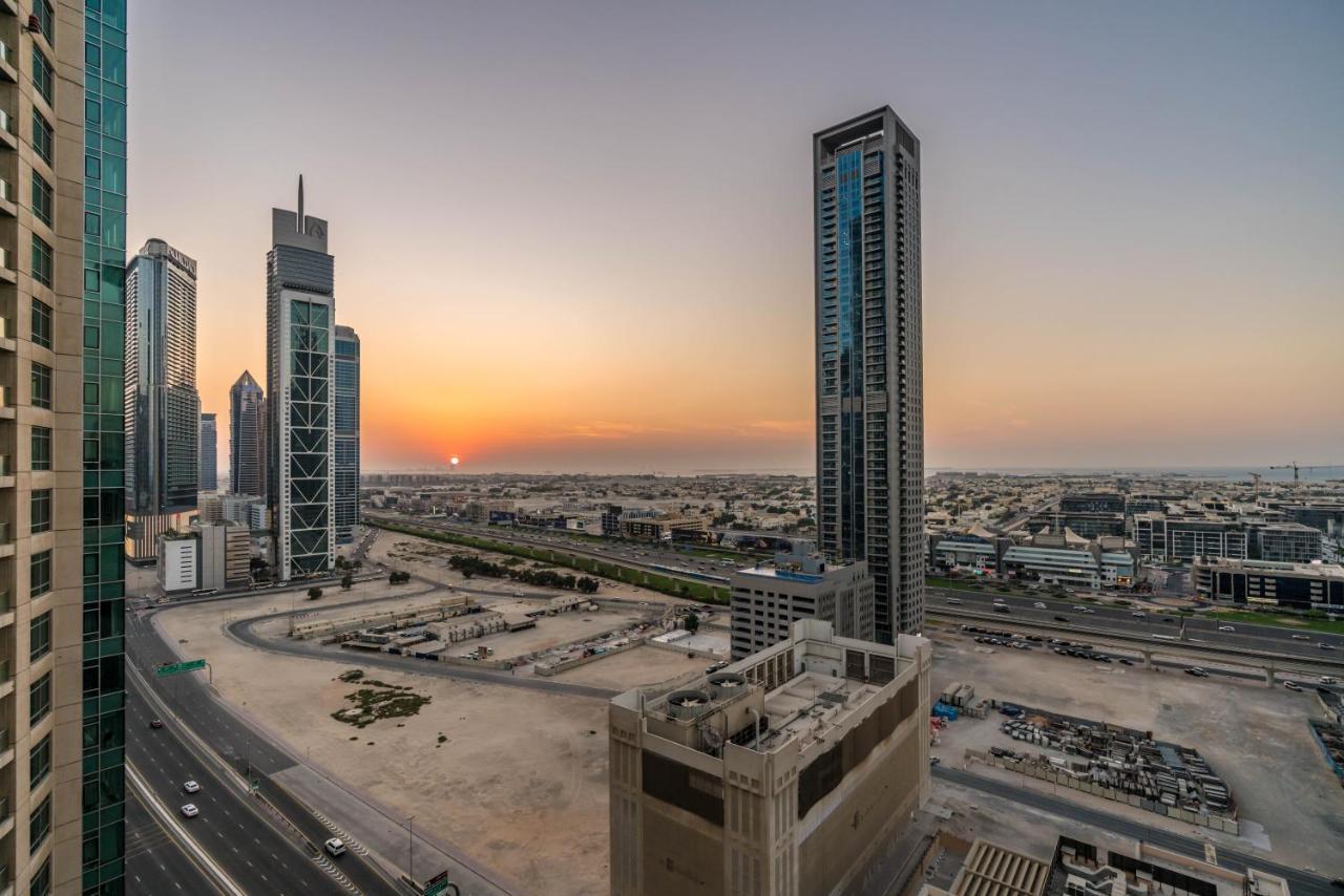 Lux Lofts Tower Downtown Boulevard & Sea Views Apartamento