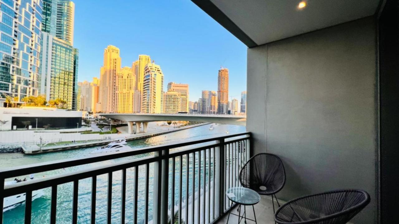 Marina Waterfront 1 Bed With Balcony - Airbetter *