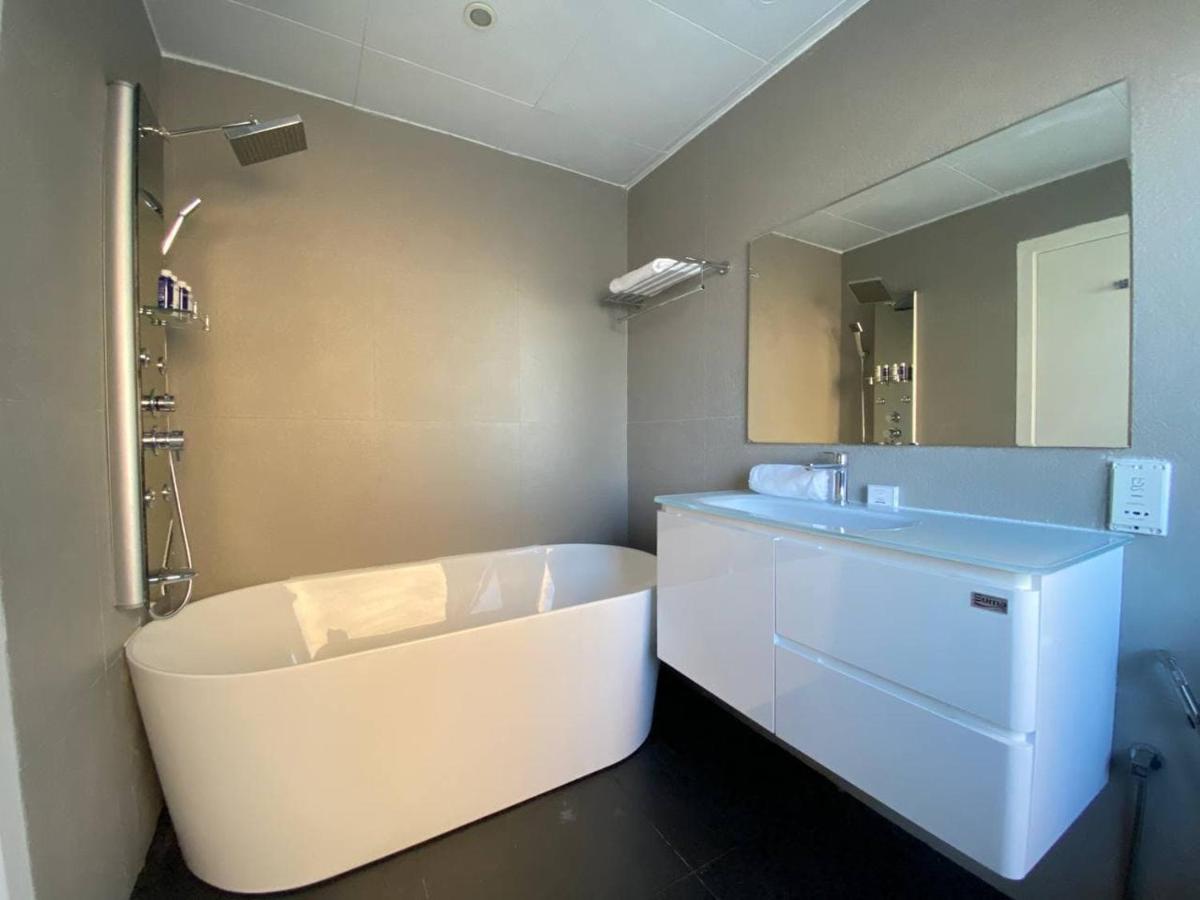 Apartemen Luxury Jbr , Beach , Pool , Parking *