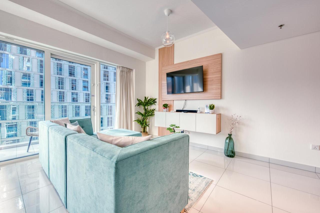Authentic 2br At Damac Heights Marina By Deluxe Appartamento Dubai