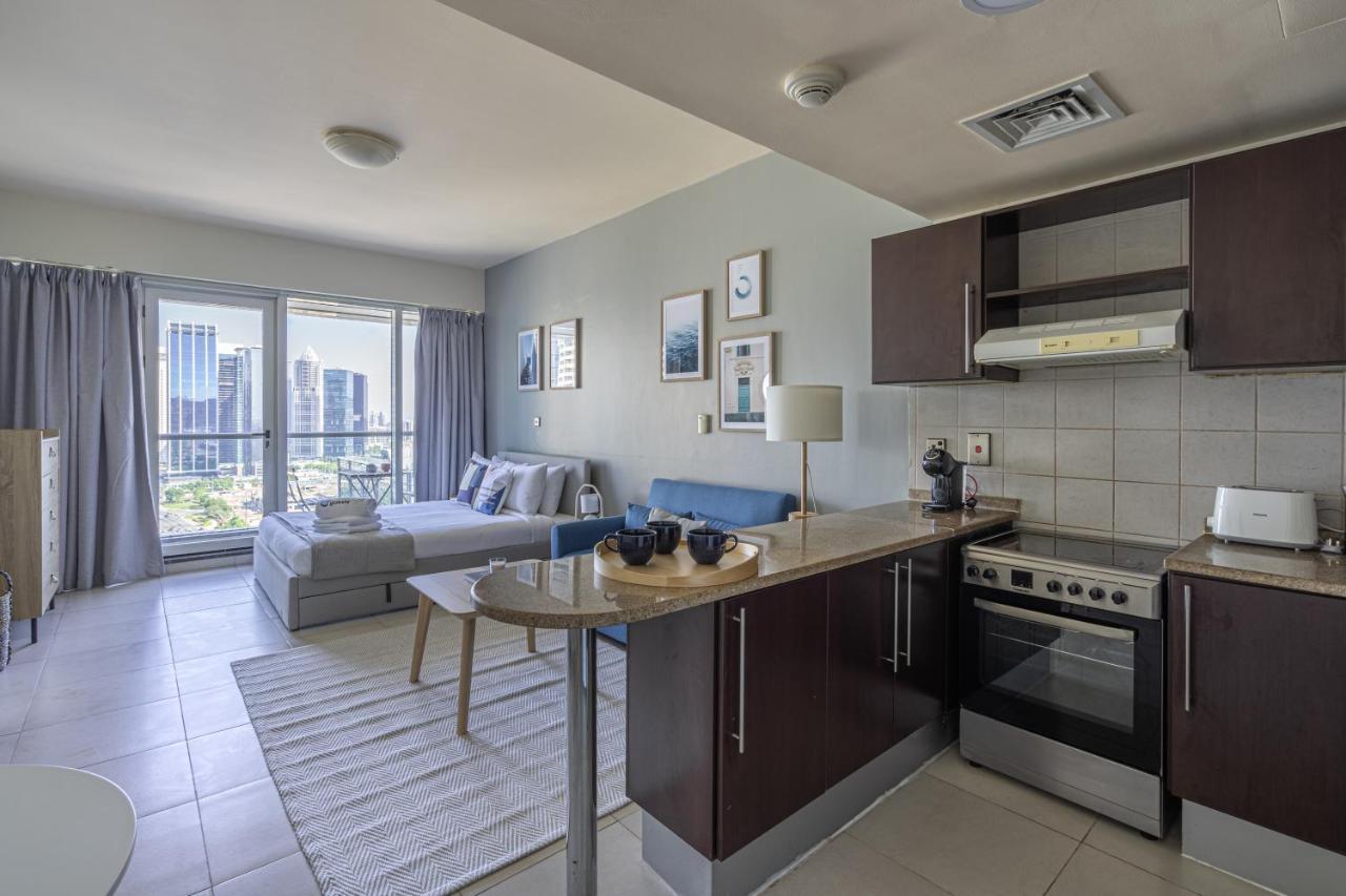 Apartemen Higuests - Modern With Incredible Skyline View *
