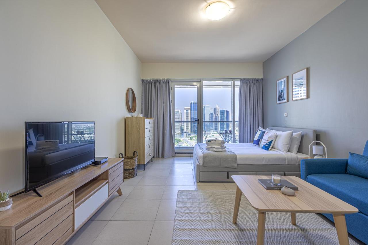 Higuests - Modern With Incredible Skyline View Apartemen Dubai