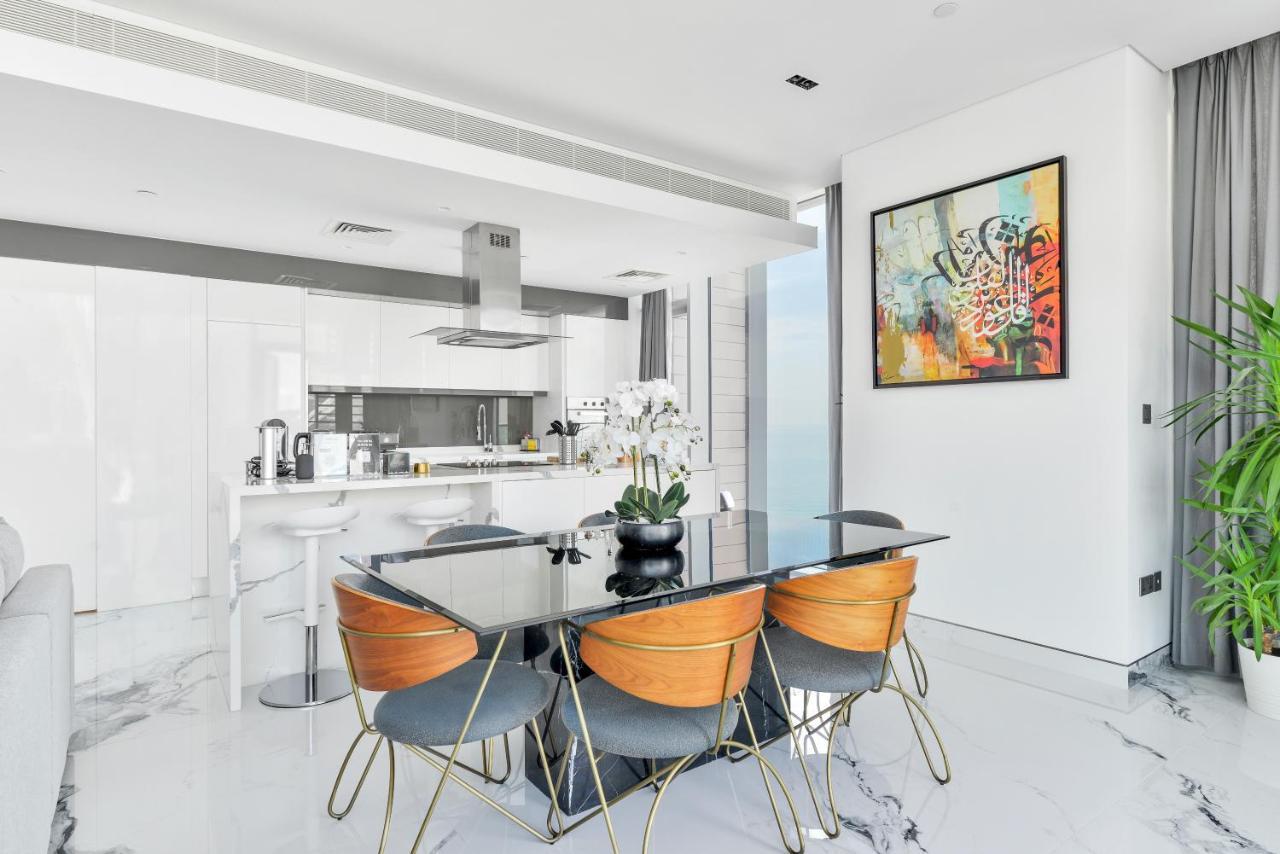 Lägenhet Luxurious 3 Bedroom W Maidroom In Bluewaters Island Dubai