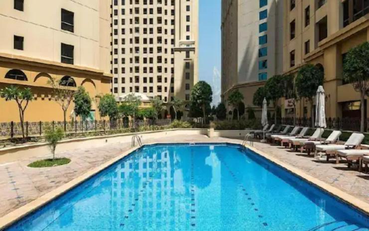 Apartemen Mira Holiday Homes - One Bedroom Dubai