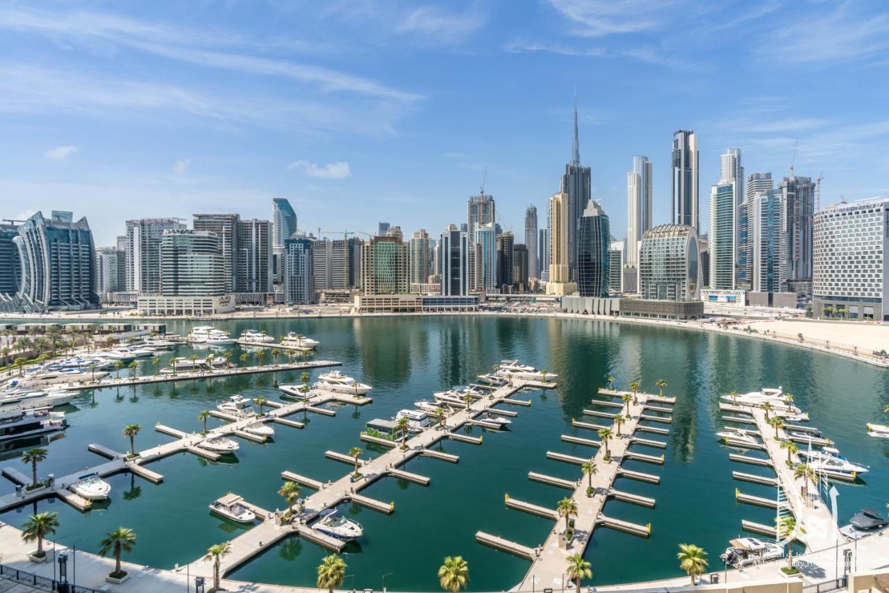 Breathtaking Canal & Burj View Spacious 3br Business Bay Rbc Tower Apartment Dubai
