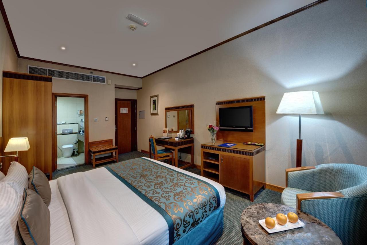 Al- Barsha Hotel Dubái