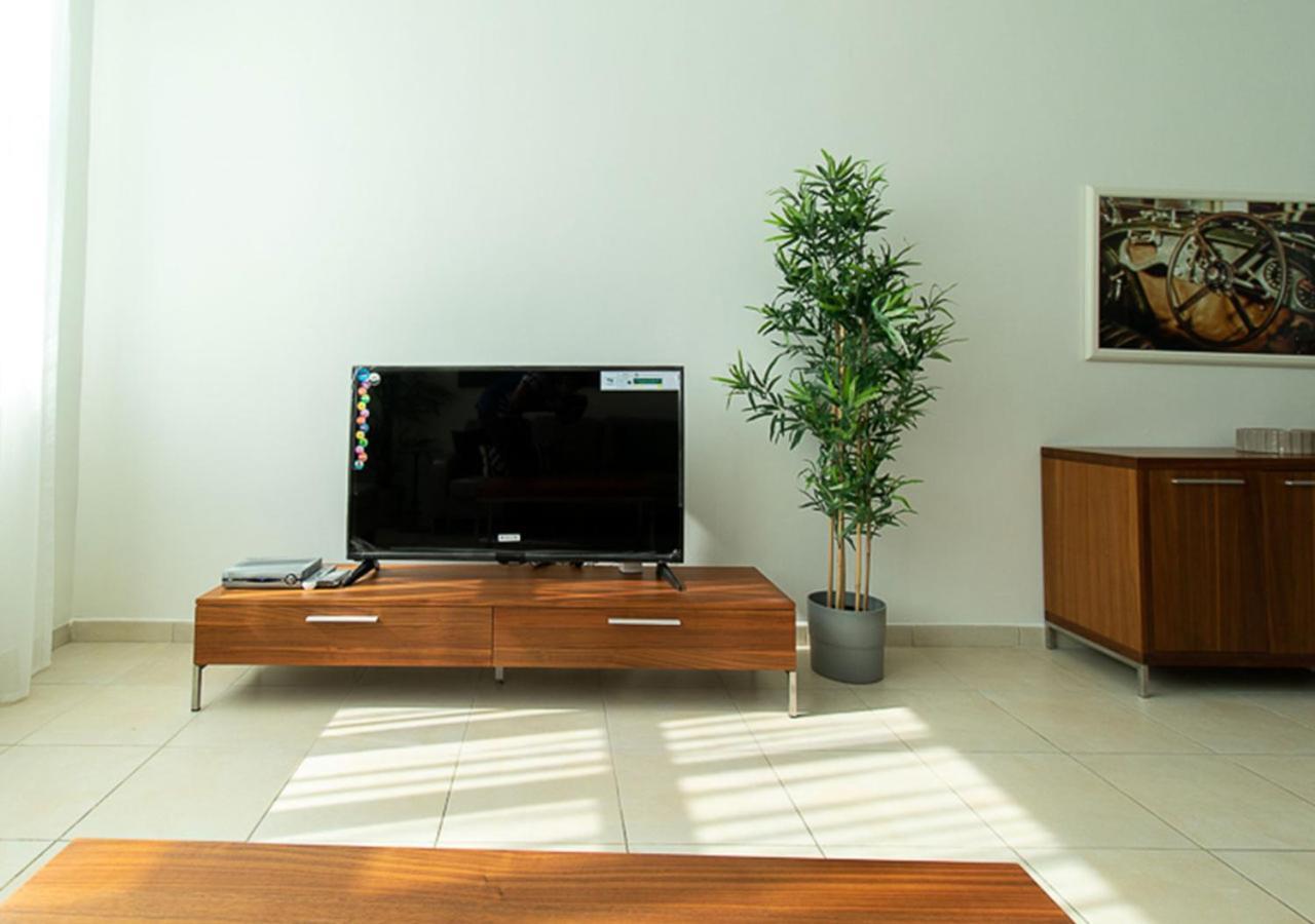 Apartment Rh-city Retreat, 01 Bedroom Near Burj Khalifa Downtown Dubai