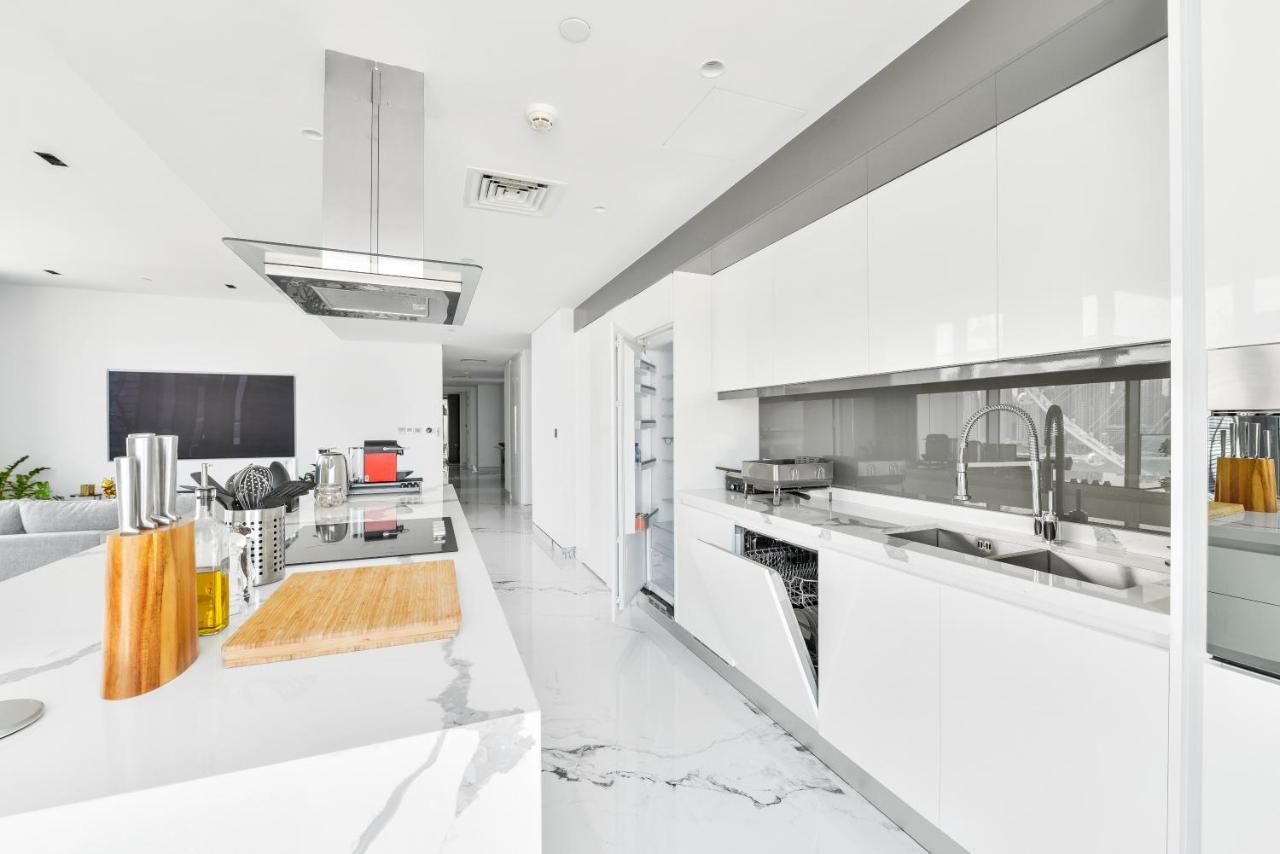 Luxurious 3 Bedroom W Maidroom In Bluewaters Island Lägenhet