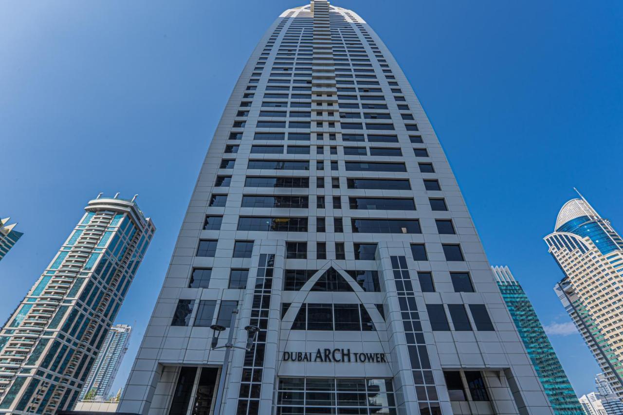 Apartemen Higuests - Modern With Incredible Skyline View