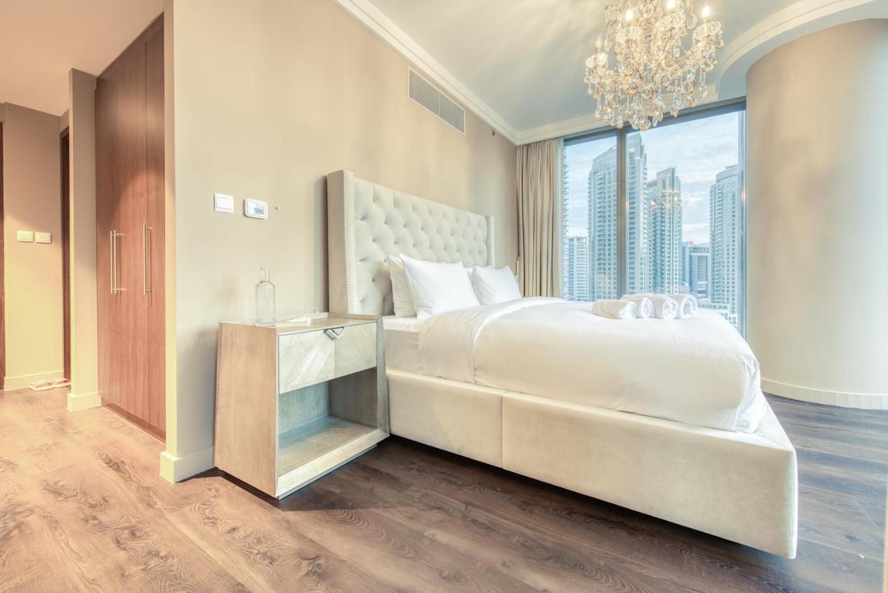 Appartement Luxurious 3 Bedroom In Boulevard Point, Connected To Mall *