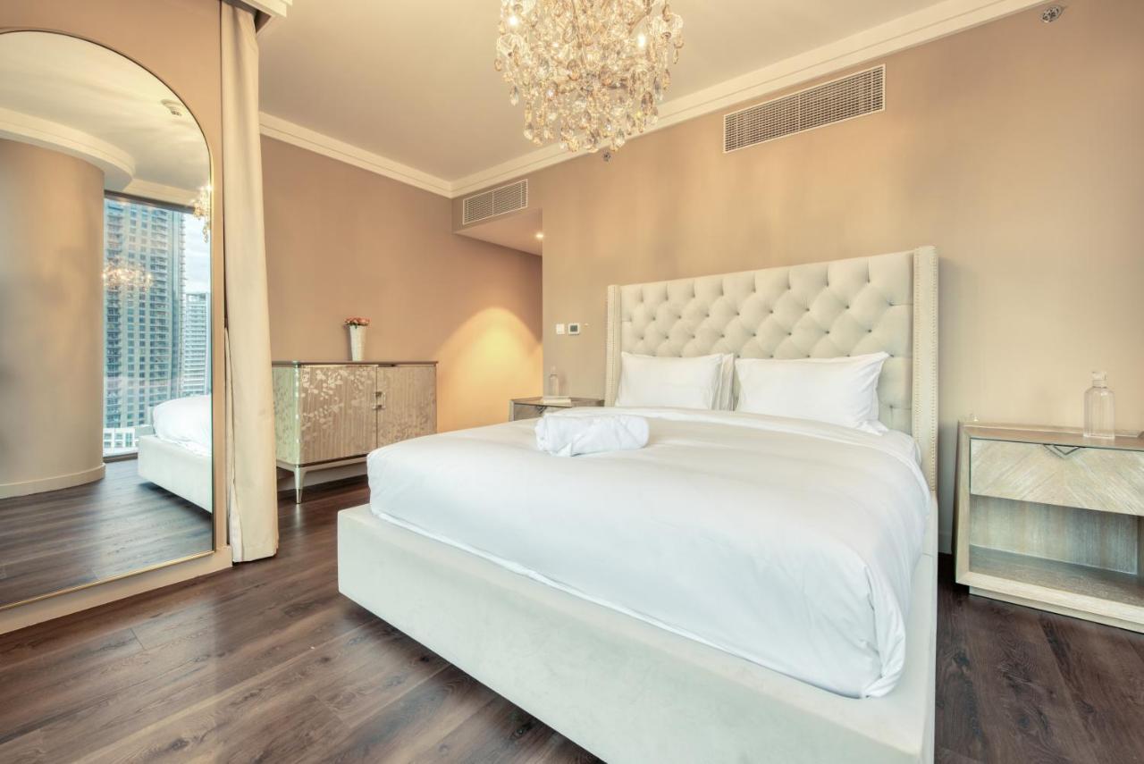 Luxurious 3 Bedroom In Boulevard Point, Connected To Mall