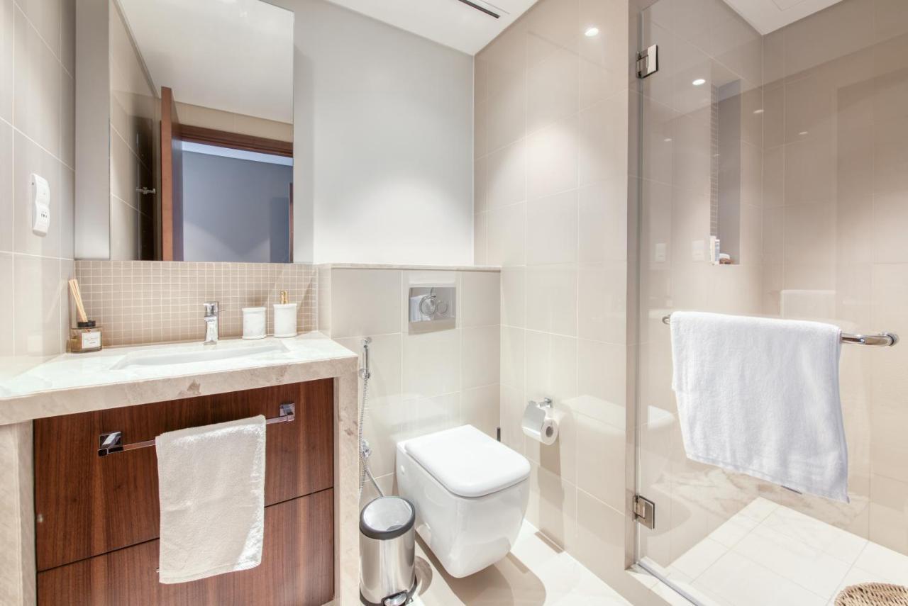 Luxurious 3 Bedroom In Boulevard Point, Connected To Mall