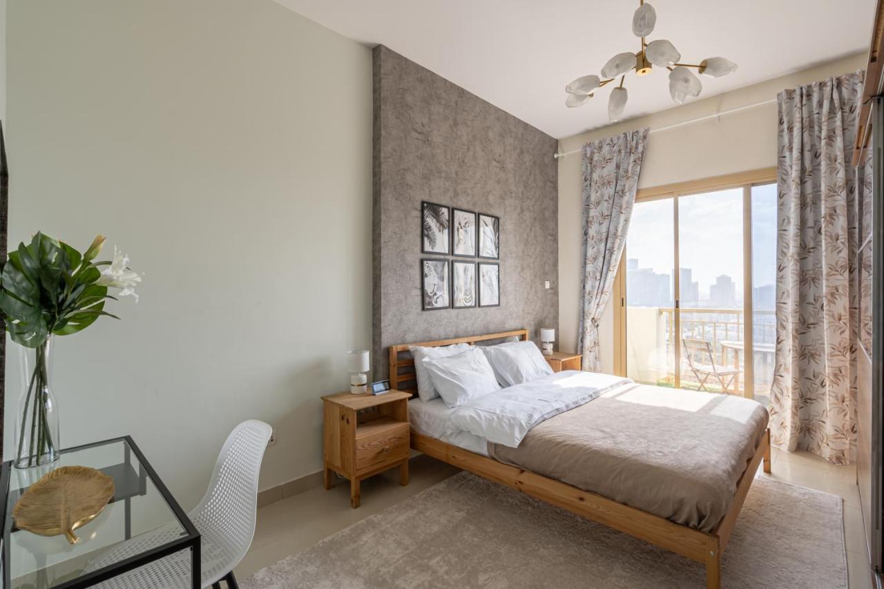 Higuests - Luxurious 1br With Balcony In Jvc Appartement Dubai