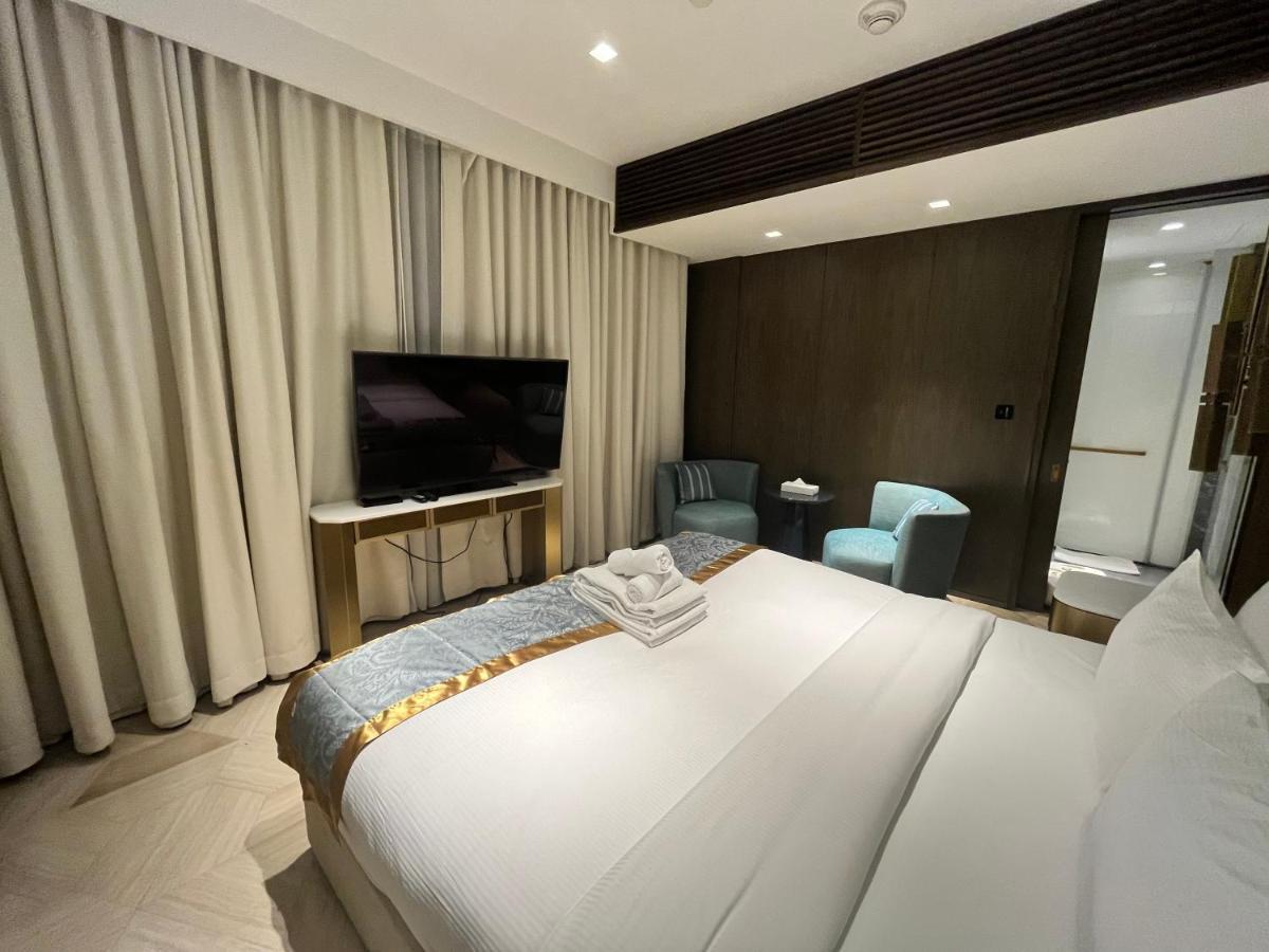 Five Palm Jumeirah - 2 Bedrooms & Maid In A Splendid - Modernlux Apartment