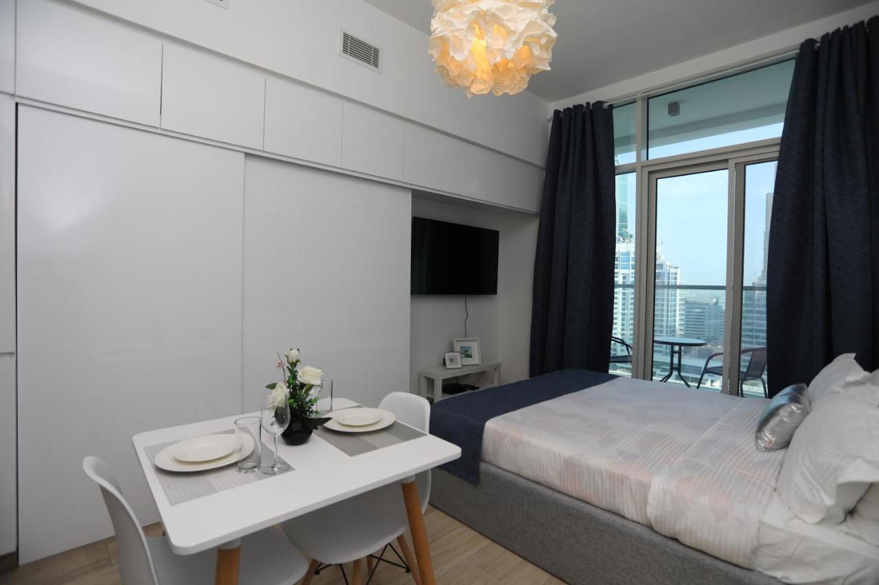 Luxury - Marina Apartemen *
