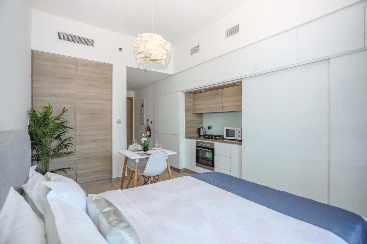 Luxury - Marina Apartemen Dubai