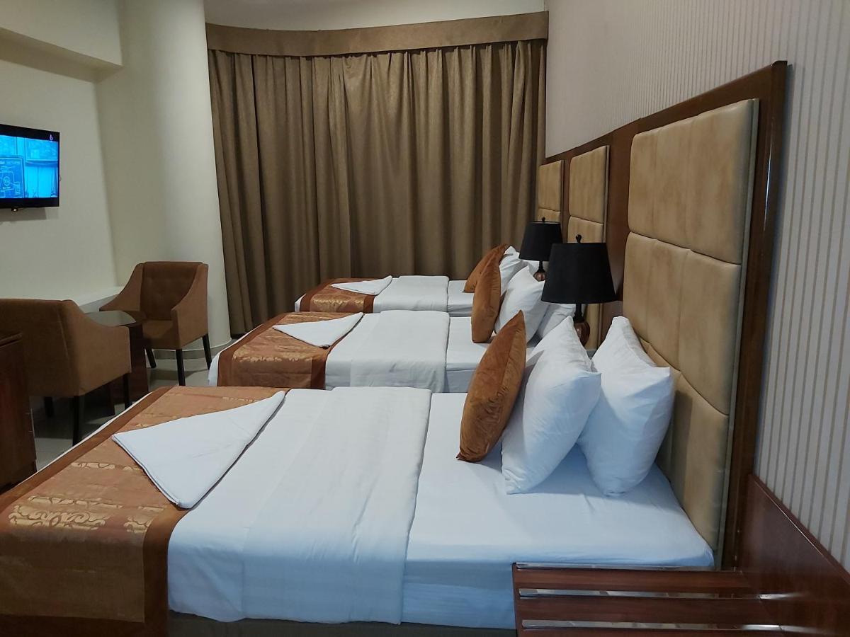 Hotel Bliss L.l.c 2*