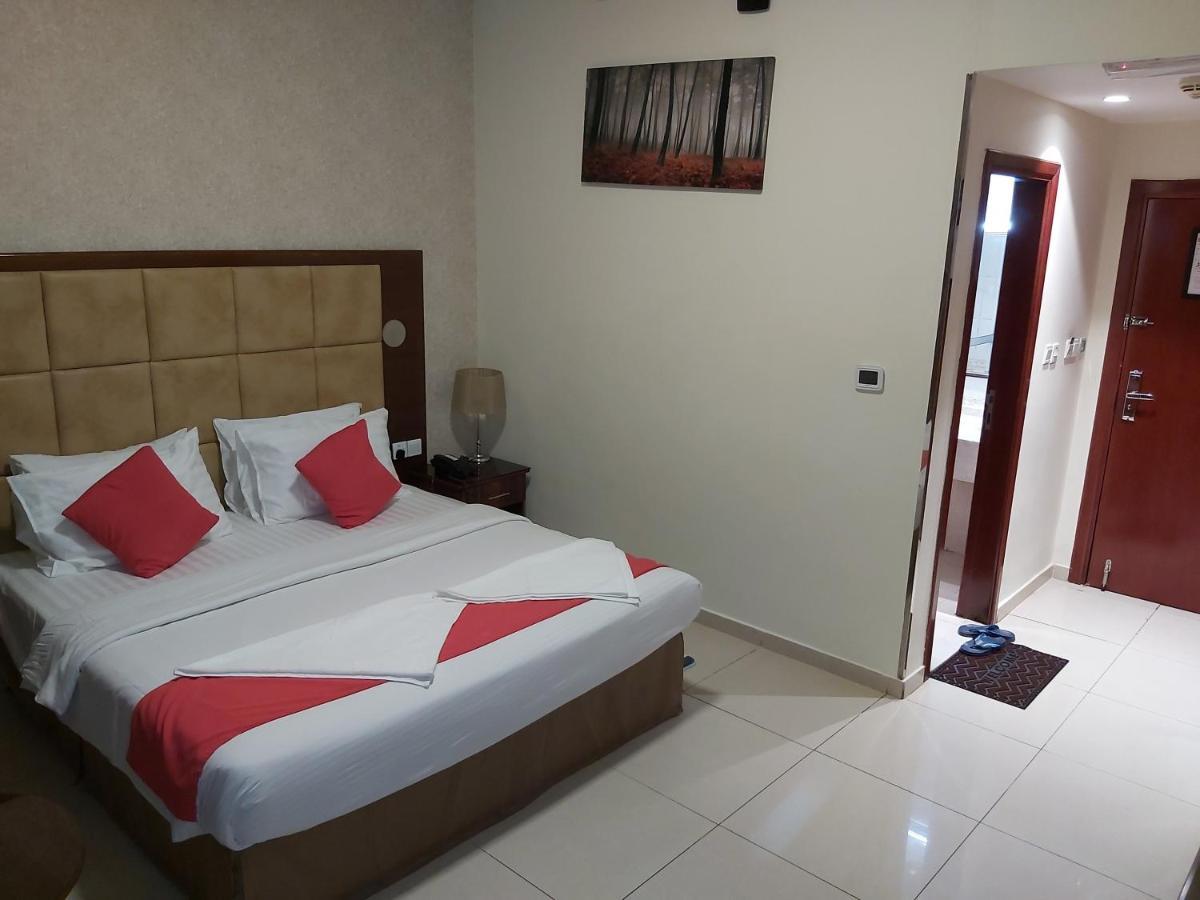 Bliss L.l.c Hotel 2*