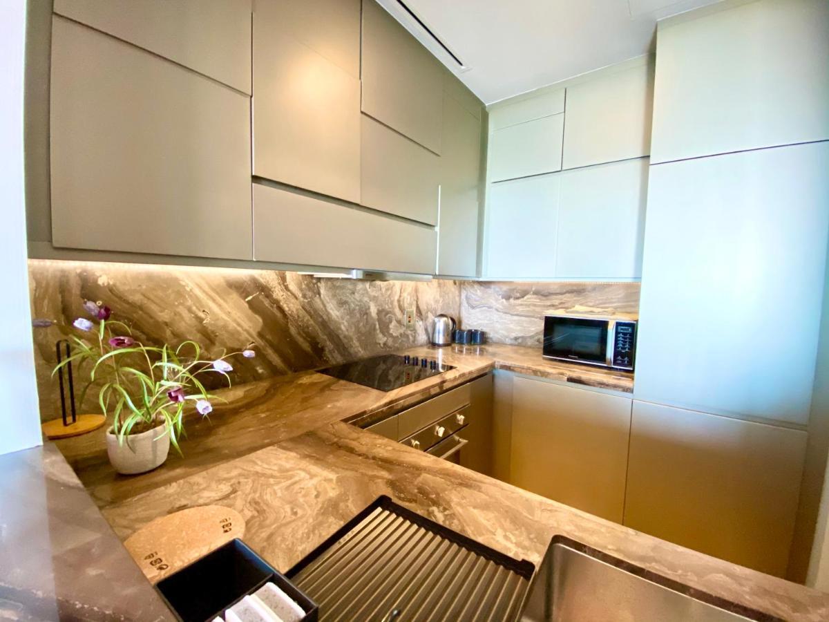 Appartement Marco Polo - Fendi Designed Apt With Aerial Panoramic Sea Views