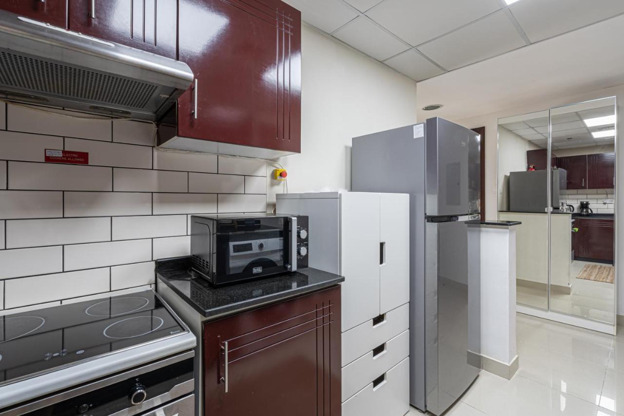 Appartement Higuests - Luxurious 1br With Balcony In Jvc Dubai