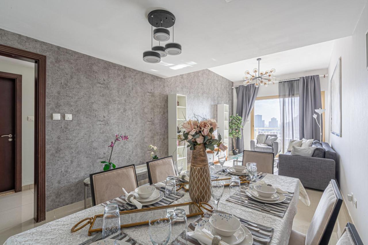 Appartement Higuests - Luxurious 1br With Balcony In Jvc