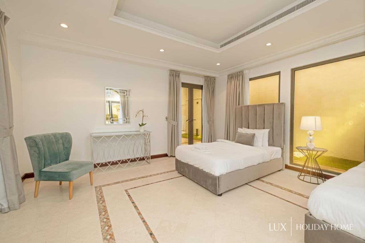 Villa Lux - The Savoy Palm *