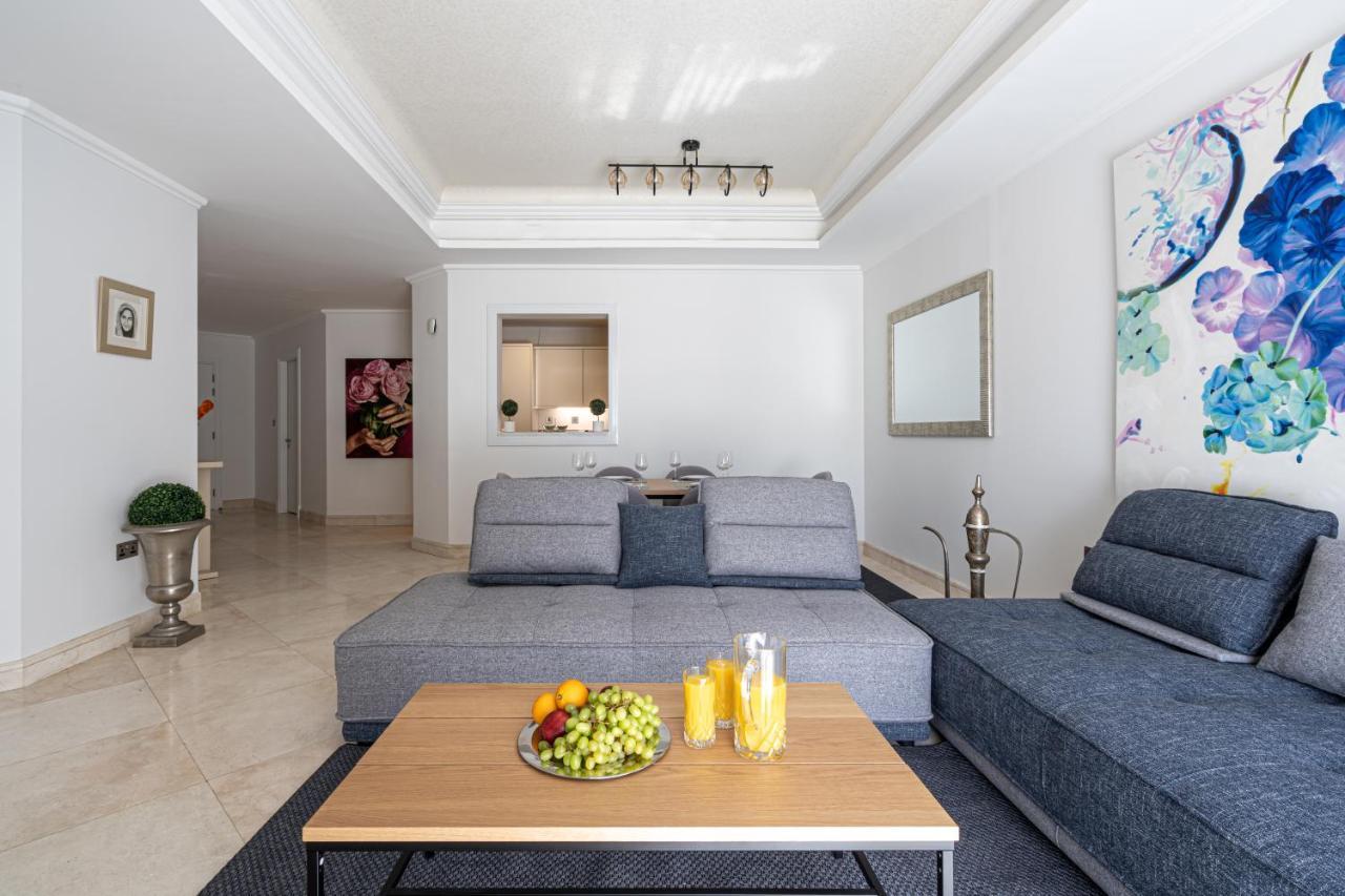 Apartment Higuests - Luxurious 1br In Palms With Private Access Dubai