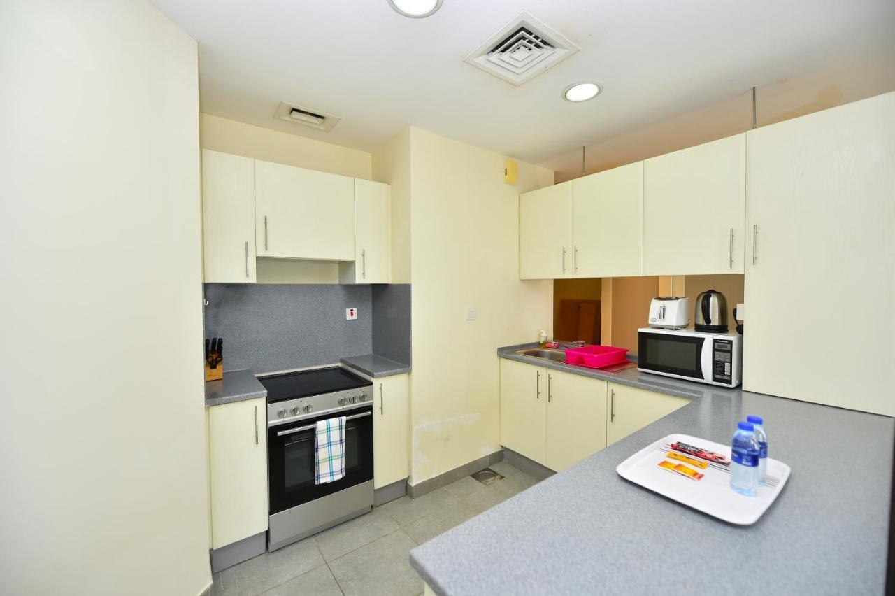 Appartamento Bright Furnished Near Metro In Tecom - Aly Dubai