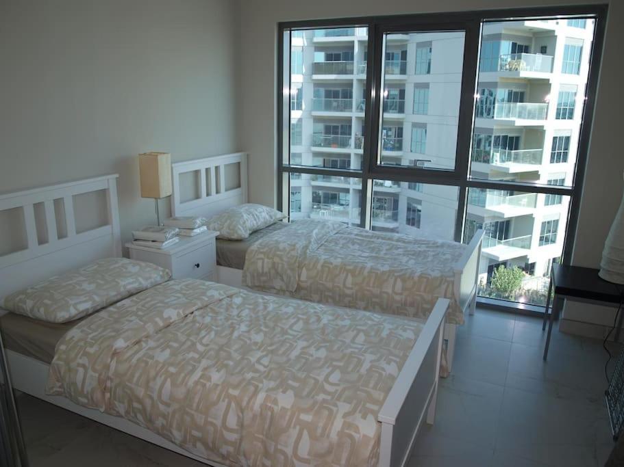 Elegant And Comfortably Furnished 2brh In A Quiet Area! Dubái