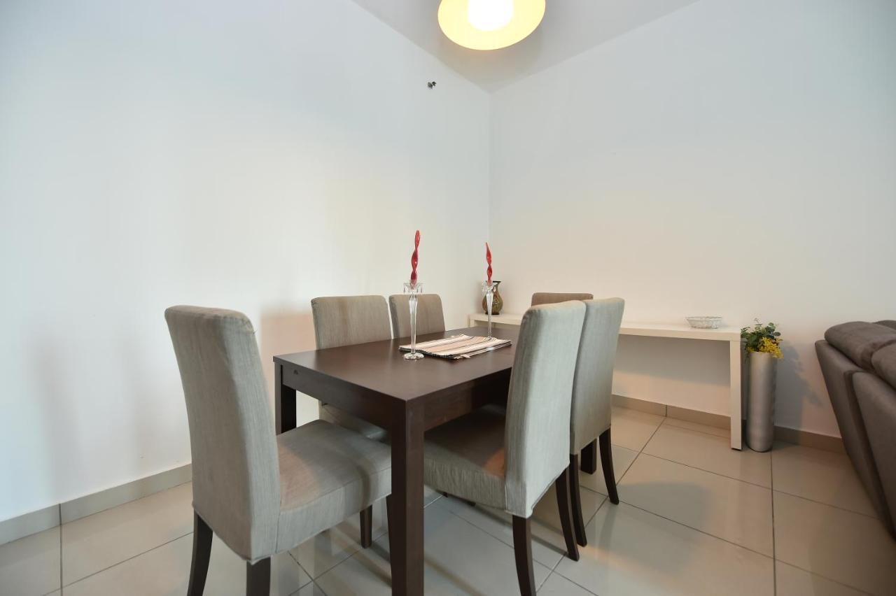 Appartement 1 Bedroom With Balcony For Rent In Marina - Pal