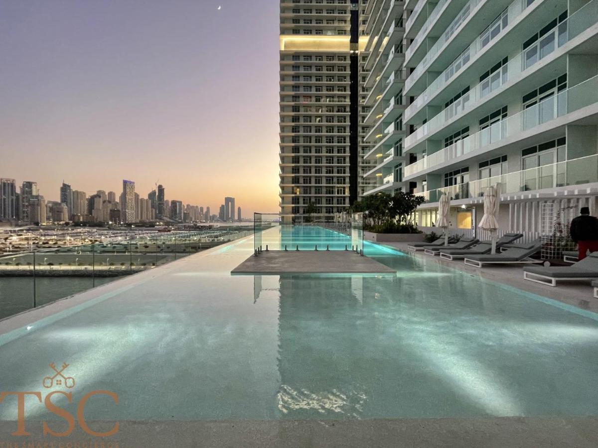The Smart Concierge - Sunrise Bay Beachfront Appartement