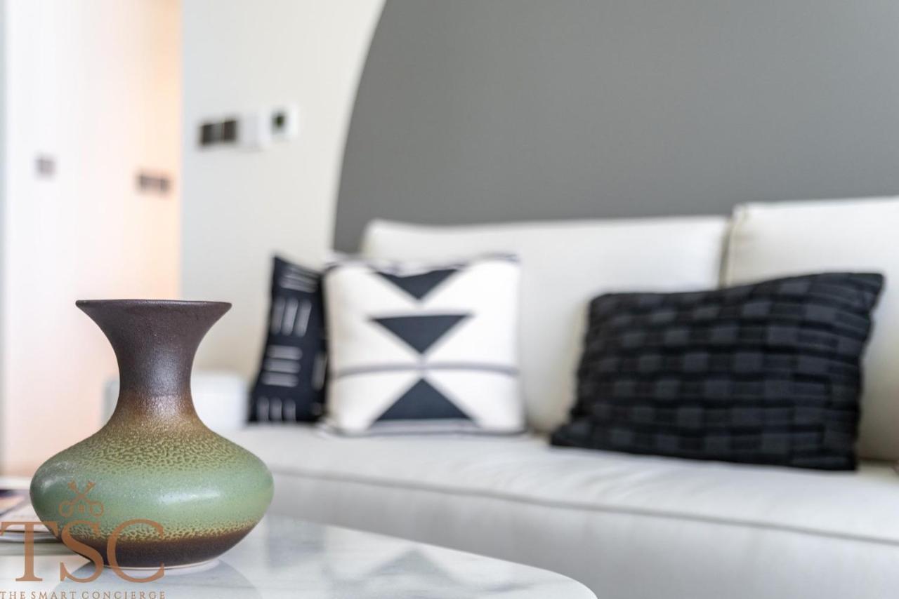 The Smart Concierge - Sunrise Bay Tower 1 Dubaï