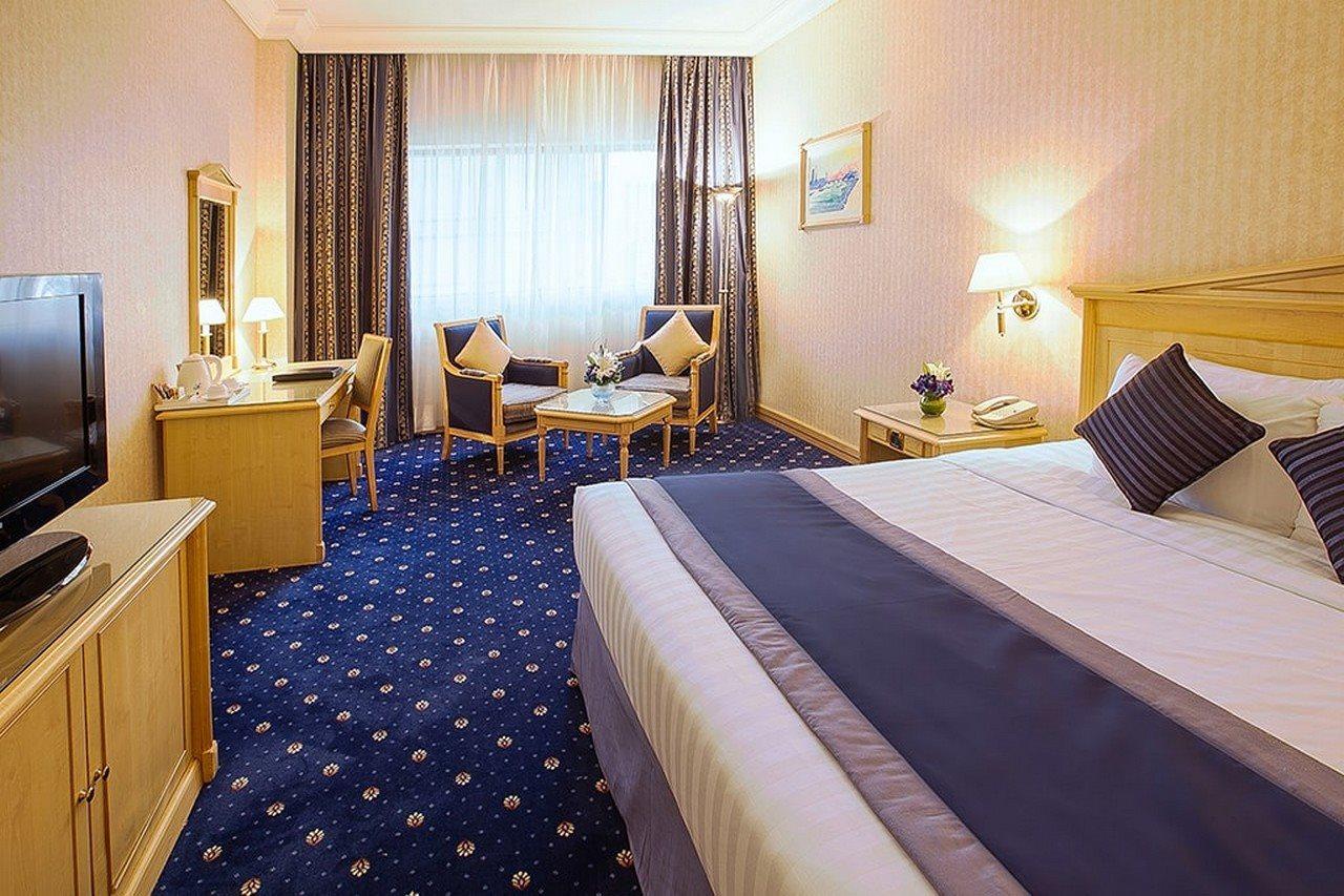 Capitol Hotel 4*