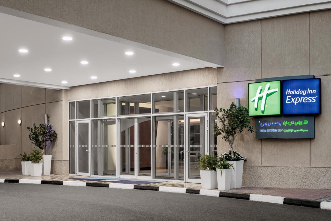 Express Internet By Ihg Hotel Dubái