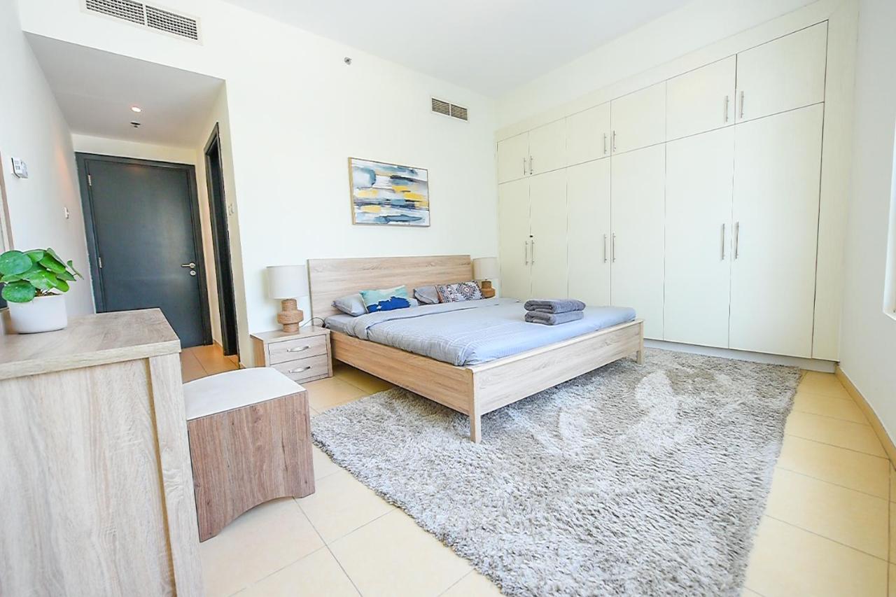 Apartemen Lovely 2 Bed With Marina View - Dhl