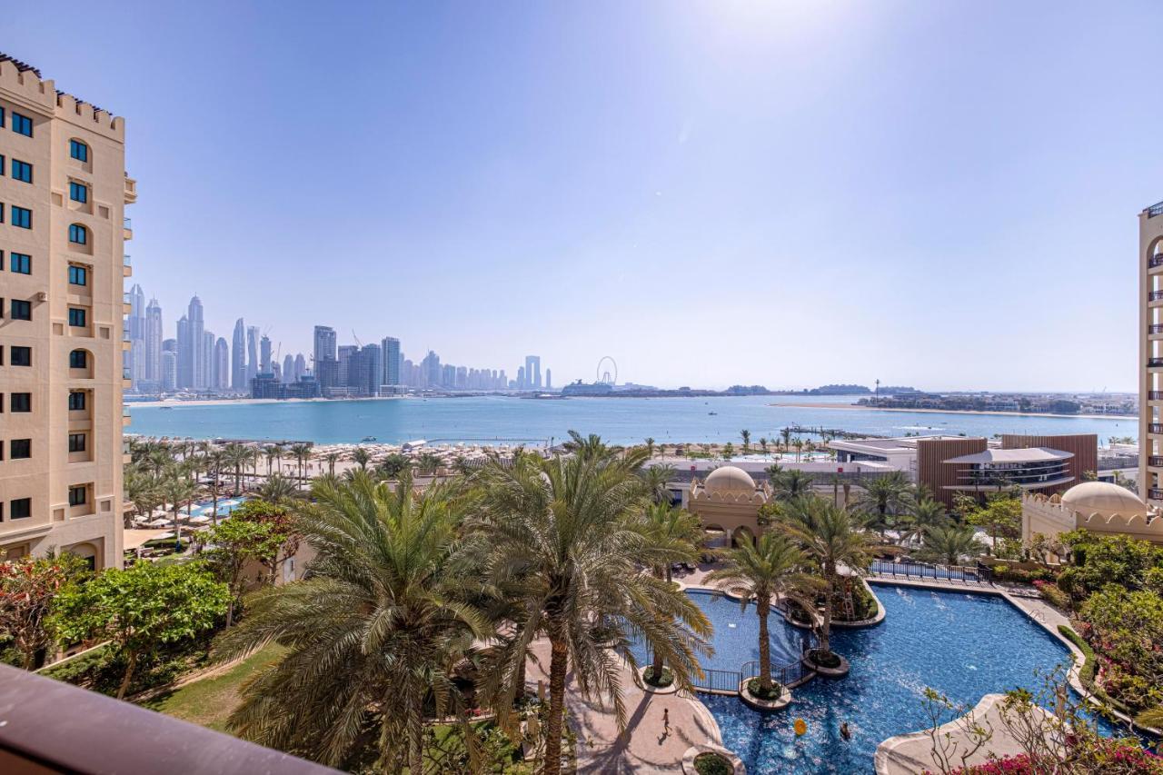 Daniels 2br Fairmont North Full Sea View Dubai