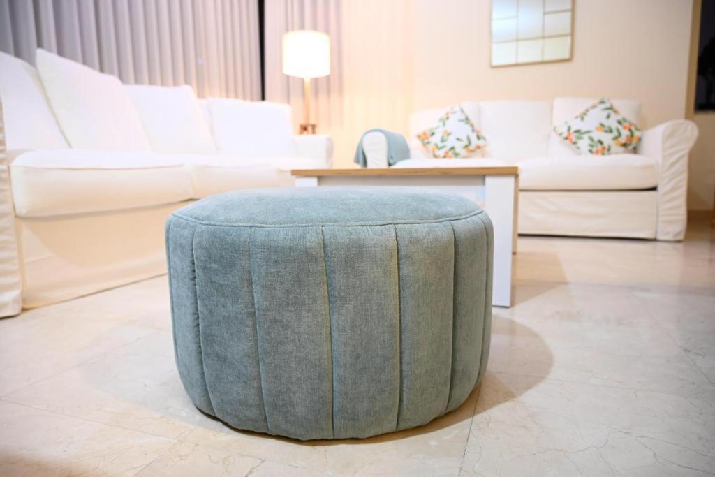 Cozy And Very Well-lit In Difc Apartment