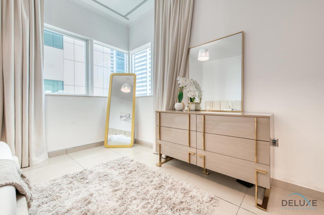 Apartamento Dreamy 2br At Marina Pinnacle Marina By Deluxe Homes Dubái