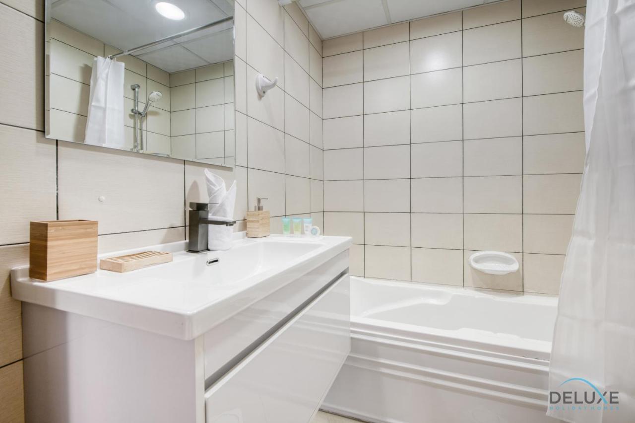 Dreamy 2br At Marina Pinnacle Marina By Deluxe Homes Dubái