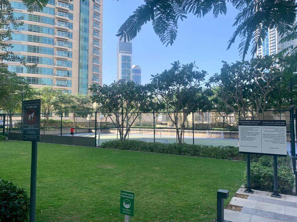 Burj Khalifah View, Lux 1br In Burj Vista Appartement