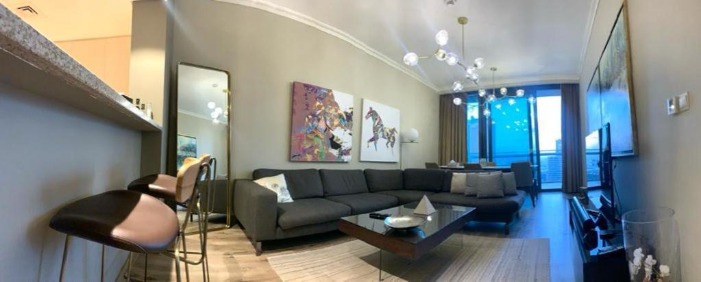 Apartamento Burj Khalifah View, Lux 1br In Burj Vista Dubái
