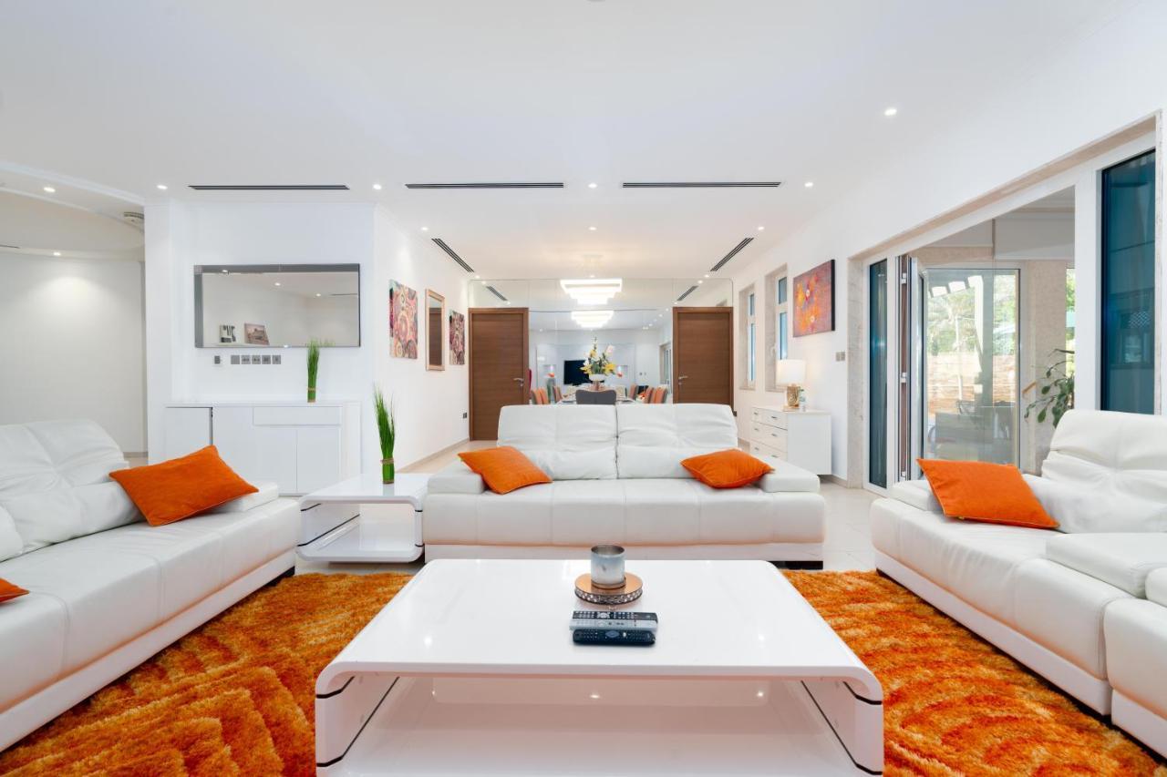 6 Plus 1 Bdr Jumeirah Park With Amz Climatized Huge Private Pool - 5 Min From Jbr Beach Dubai
