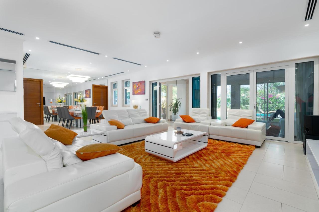Appartement 6 Plus 1 Bdr Jumeirah Park With Amz Climatized Huge Private Pool - 5 Min From Jbr Beach