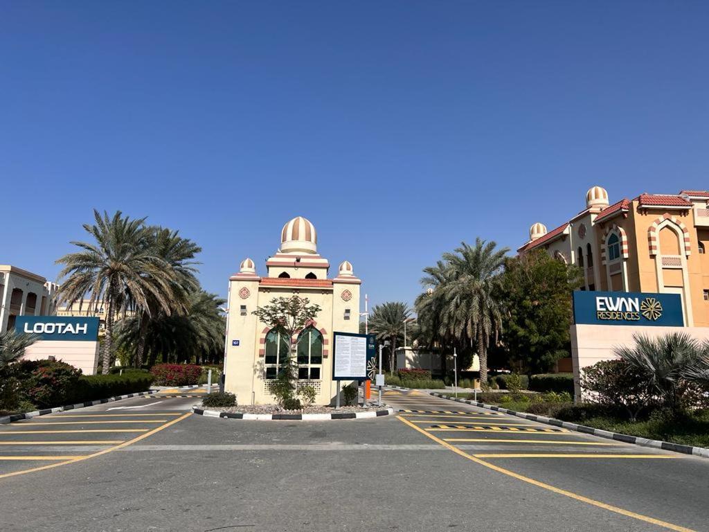 Ewan Dubai