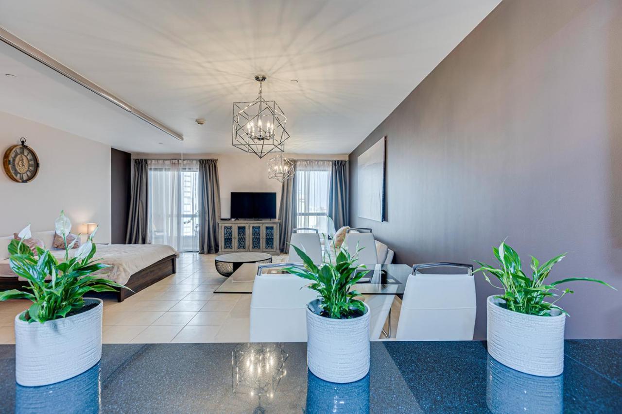 Entire Serviced Studio Jbr Sea View Balcony Apartamento *