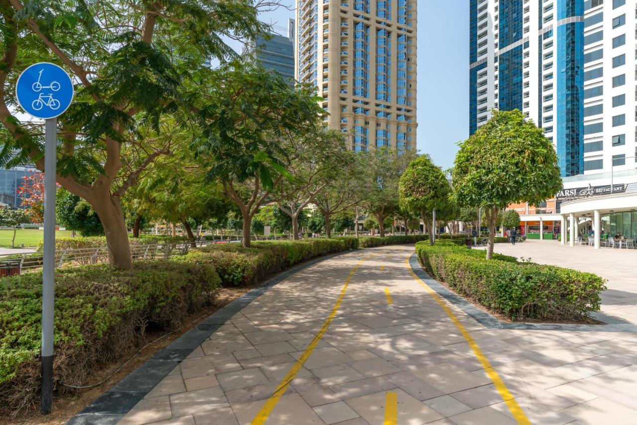 Lägenhet Modern 1br In Jlt Next To Metro With Views Dubai