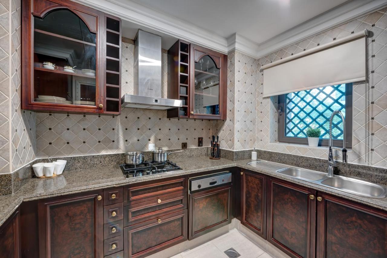Apartament Durrani Homes - Unique Garden At Souk Al Bahar Besides Mall & Burjkhalifa With Private Jaccuzi *
