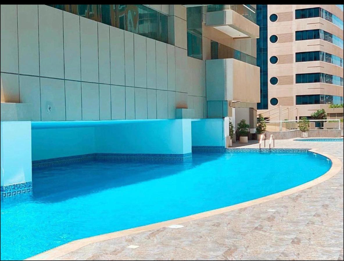 Apartamento Bright Luxury 2br Aprt Marina With Balcony