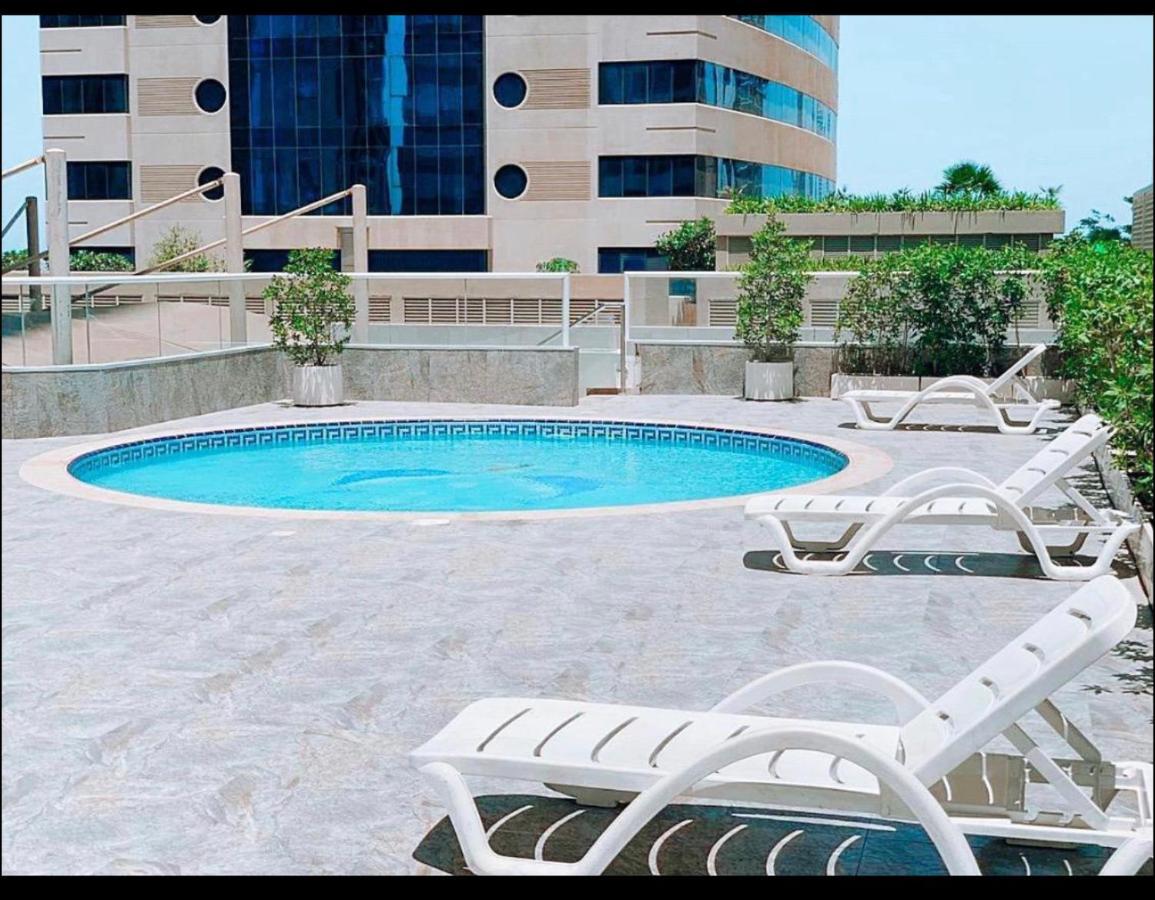 Bright Luxury 2br Aprt Marina With Balcony Apartamento
