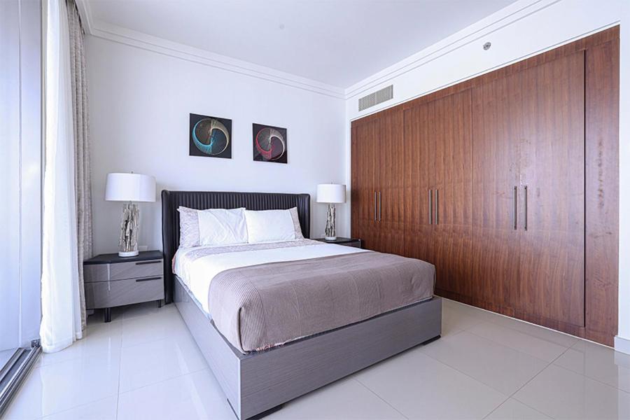 Burj Khalifa View, Downtown Dubai, 3br - Daniels Holiday Homes Apartemen *